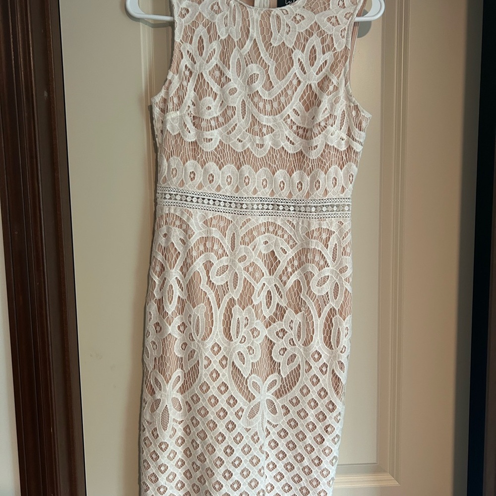 Lulu's White Sheath Midi Dress Sleeveless Crew Neck